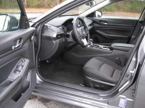 More photos of 2024 Nissan Altima 2.5 SV at Susan Schein Automotive - Pelham, AL