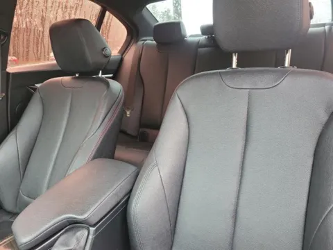 More photos of 2018 BMW 330i xDrive at Susan Schein Automotive - Pelham, AL