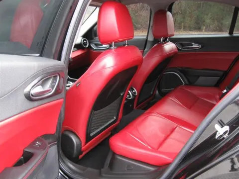 More photos of 2021 Alfa Romeo Giulia Sprint at Susan Schein Automotive - Pelham, AL