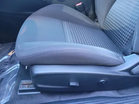 More photos of 2018 Dodge Challenger R/T at Susan Schein Automotive - Pelham, AL