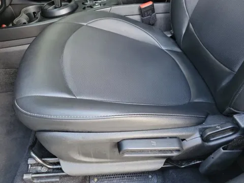 More photos of 2020 MINI Countryman Cooper at Susan Schein Automotive - Pelham, AL