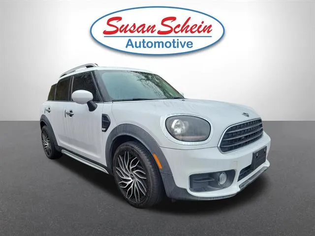 2020 MINI Countryman Base's photo