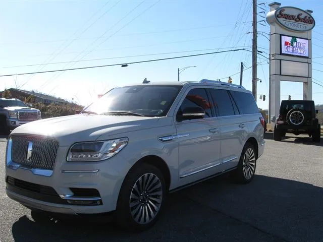2020 Lincoln Navigator Reserve's photo