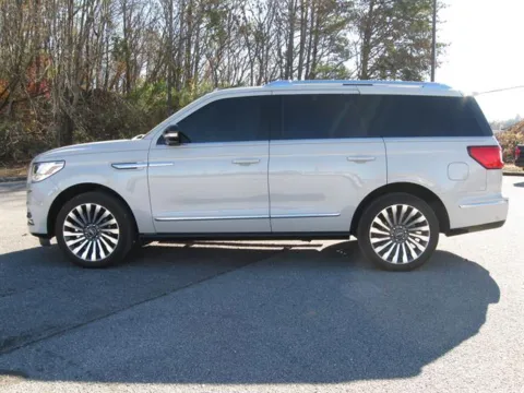 Photos of 2020 Lincoln Navigator Reserve for sale in Pelham, AL at Susan Schein Automotive - Pelham