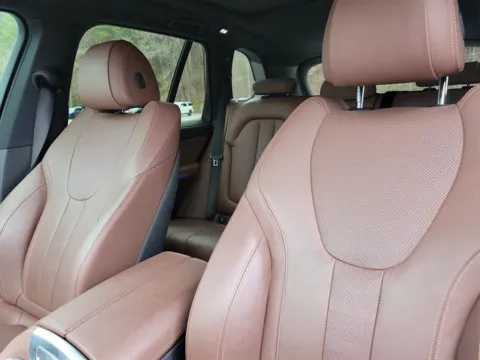 More photos of 2019 BMW X5 xDrive40i at Susan Schein Automotive - Pelham, AL