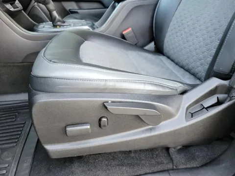 More photos of 2015 Chevrolet Colorado Z71 at Susan Schein Automotive - Pelham, AL