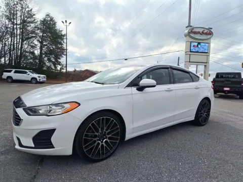 White 2020 Ford Fusion SE for sale in Pelham, AL