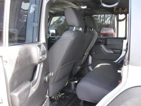 More photos of 2015 Jeep Wrangler Unlimited Sport at Susan Schein Automotive - Pelham, AL