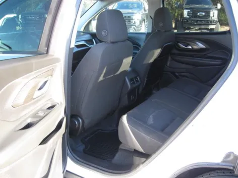 More photos of 2024 GMC Terrain SLE at Susan Schein Automotive - Pelham, AL