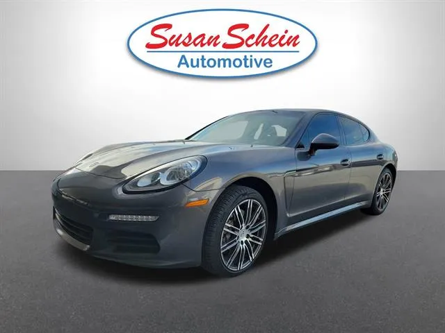 2016 Porsche Panamera Base