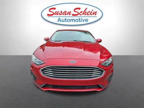 Photos of 2020 Ford Fusion SE for sale in Pelham, AL at Susan Schein Automotive - Pelham