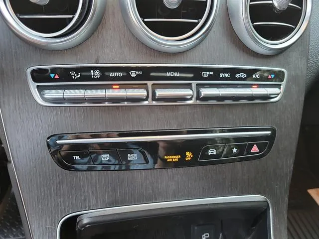 2023 Mercedes-Benz GLC Coupe GLC300 - Photo 17