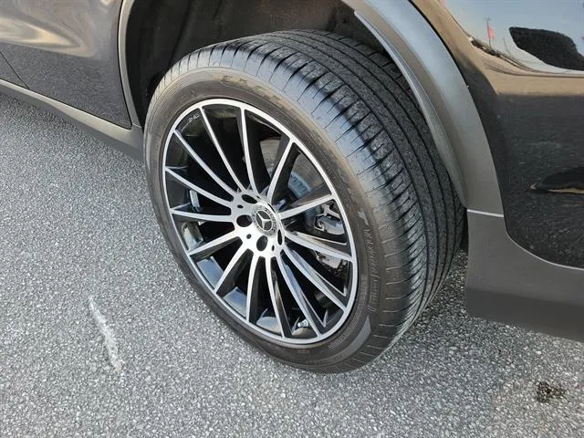 2023 Mercedes-Benz GLC Coupe GLC300 - Photo 25