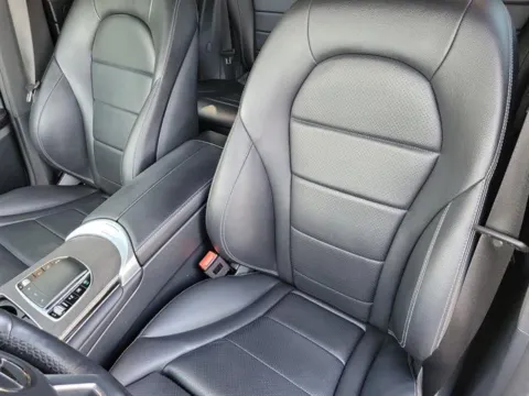 More photos of 2023 Mercedes-Benz GLC 300 4MATIC at Susan Schein Automotive - Pelham, AL