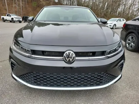 Photos of 2025 Volkswagen Jetta SE for sale in Pelham, AL at Susan Schein Automotive - Pelham