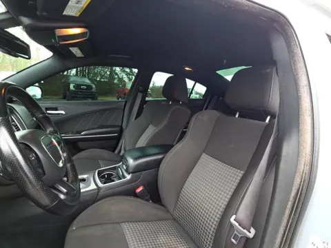 More photos of 2022 Dodge Charger R/T at Susan Schein Automotive - Pelham, AL