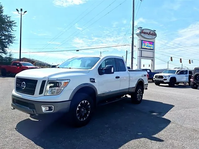 White 2018 Nissan Titan XD PRO-4X for sale in Pelham, AL