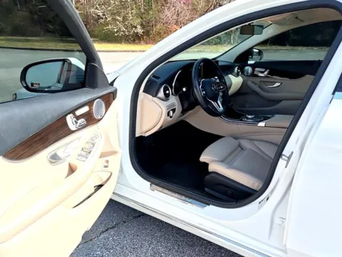 More photos of 2021 Mercedes-Benz C 300 at Susan Schein Automotive - Pelham, AL