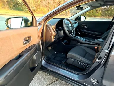 More photos of 2022 Honda HR-V EX at Susan Schein Automotive - Pelham, AL
