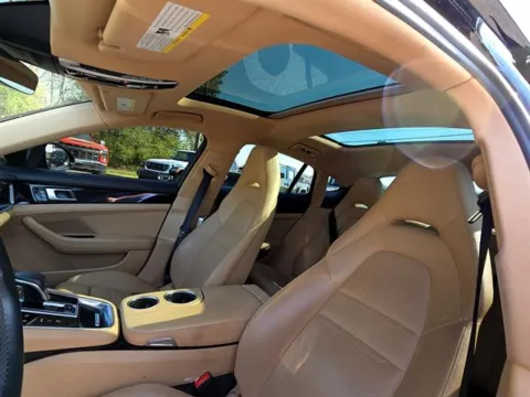 More photos of 2018 Porsche Panamera at Susan Schein Automotive - Pelham, AL