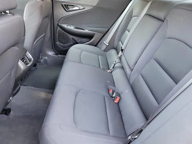 2024 Chevrolet Malibu 1LT - Photo 12