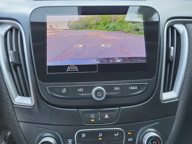 2024 Chevrolet Malibu 1LT - Photo 17