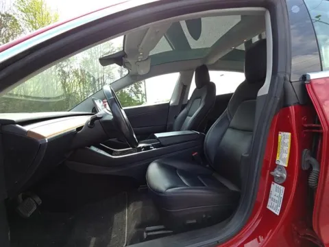 Photos of 2018 Tesla Model 3 Long Range for sale in Pelham, AL at Susan Schein Automotive - Pelham