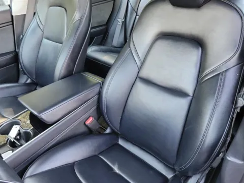 More photos of 2018 Tesla Model 3 Long Range at Susan Schein Automotive - Pelham, AL