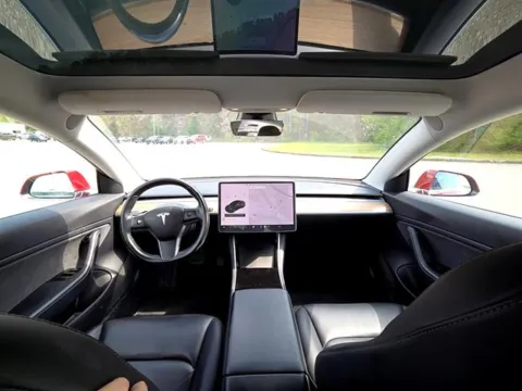 More photos of 2018 Tesla Model 3 Long Range at Susan Schein Automotive - Pelham, AL