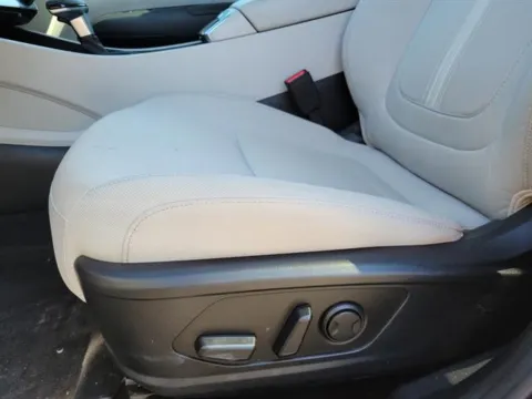 More photos of 2025 Hyundai Tucson SEL at Susan Schein Automotive - Pelham, AL