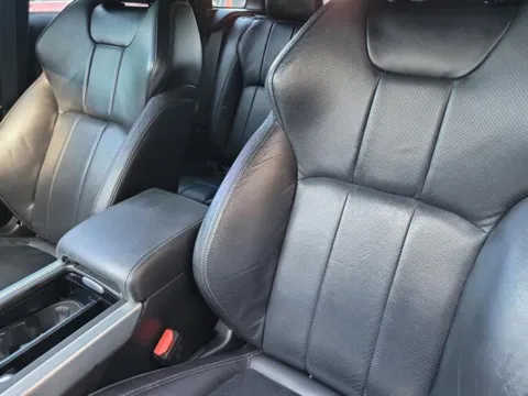 More photos of 2017 Land Rover Range Rover Evoque SE at Susan Schein Automotive - Pelham, AL