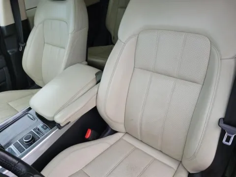 More photos of 2019 Land Rover Range Rover Sport HSE at Susan Schein Automotive - Pelham, AL