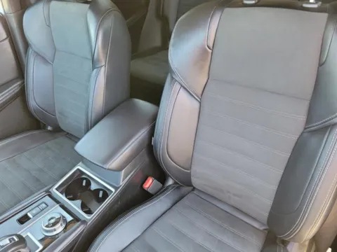 More photos of 2024 Mitsubishi Outlander SE at Susan Schein Automotive - Pelham, AL