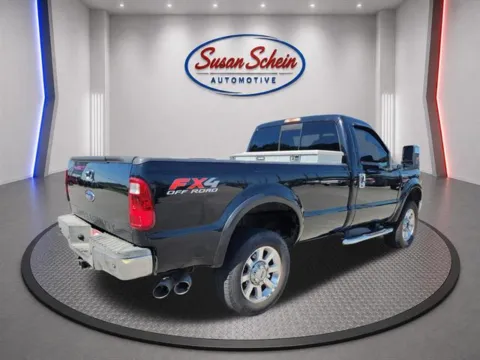 More photos of 2008 Ford Super Duty F-350 SRW XLT at Susan Schein Automotive - Pelham, AL