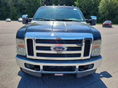 Photos of 2008 Ford Super Duty F-350 SRW XLT for sale in Pelham, AL at Susan Schein Automotive - Pelham