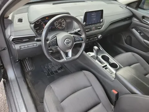 Photos of 2020 Nissan Altima 2.5 SV for sale in Pelham, AL at Susan Schein Automotive - Pelham