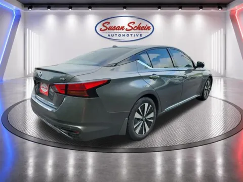 More photos of 2020 Nissan Altima 2.5 SV at Susan Schein Automotive - Pelham, AL