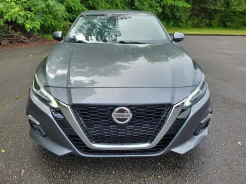 Photos of 2020 Nissan Altima 2.5 SV for sale in Pelham, AL at Susan Schein Automotive - Pelham