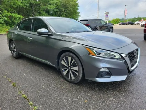 Another view of 2020 Nissan Altima 2.5 SV for sale in Pelham, AL at Susan Schein Automotive - Pelham