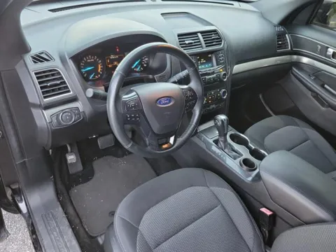 Photos of 2018 Ford Explorer XLT for sale in Pelham, AL at Susan Schein Automotive - Pelham