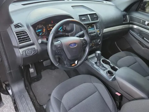 Photos of 2018 Ford Explorer XLT for sale in Pelham, AL at Susan Schein Automotive - Pelham