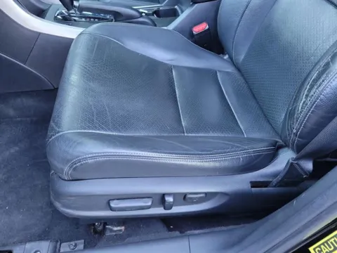 More photos of 2014 Honda Accord Sedan EX-L V6 at Susan Schein Automotive - Pelham, AL