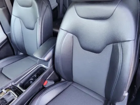 More photos of 2024 Jeep Compass Latitude at Susan Schein Automotive - Pelham, AL