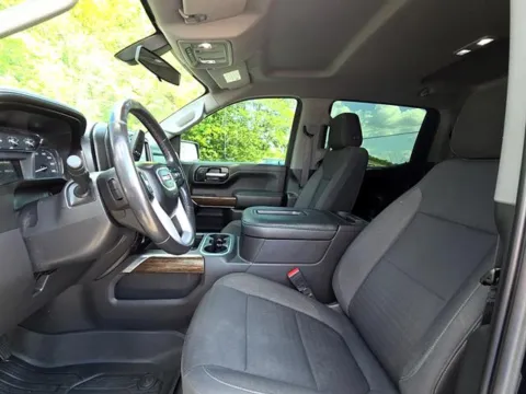 More photos of 2021 GMC Sierra 1500 Elevation at Susan Schein Automotive - Pelham, AL