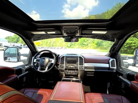 More photos of 2019 Ford Super Duty F-250 SRW Platinum at Susan Schein Automotive - Pelham, AL