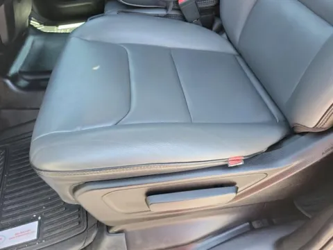 More photos of 2022 Ram 1500 Tradesman at Susan Schein Automotive - Pelham, AL