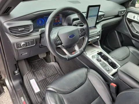 Photos of 2020 Ford Explorer ST for sale in Pelham, AL at Susan Schein Automotive - Pelham
