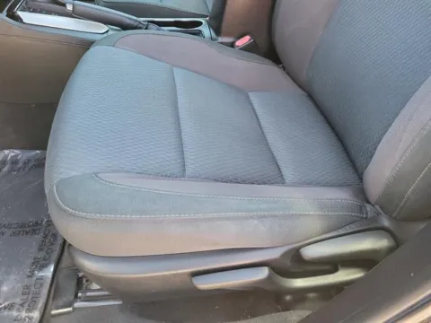 More photos of 2019 Toyota Corolla LE at Susan Schein Automotive - Pelham, AL