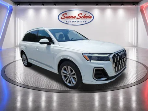 Another view of 2025 Audi Q7 quattro Premium Plus 55 TFSI for sale in Pelham, AL at Susan Schein Automotive - Pelham