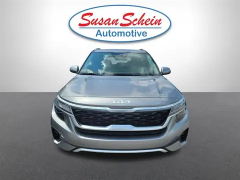 Photos of 2023 Kia Seltos EX for sale in Pelham, AL at Susan Schein Automotive - Pelham